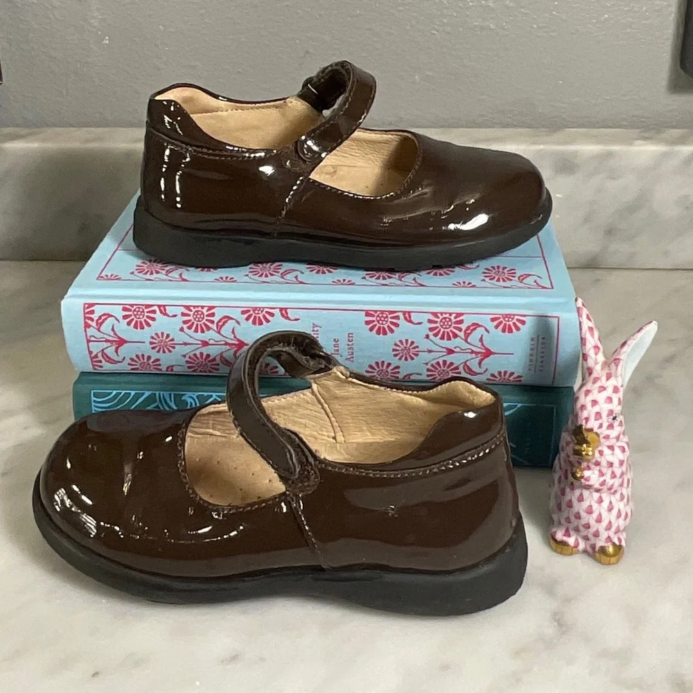Primigi Chocolate Brown Patent Mary Jane Shoes Size 26 EU /US 9